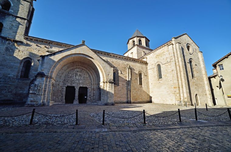 L'Abbatiale Saint-Pierre de Beaulieu-sur-Dordogne