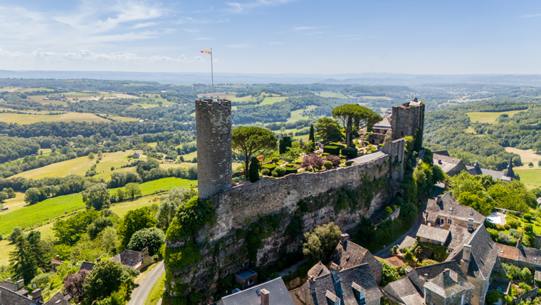 Château de Turenne avec ses jardins - Photo Guillaume Saramito Château du Turenne avec ses jardins