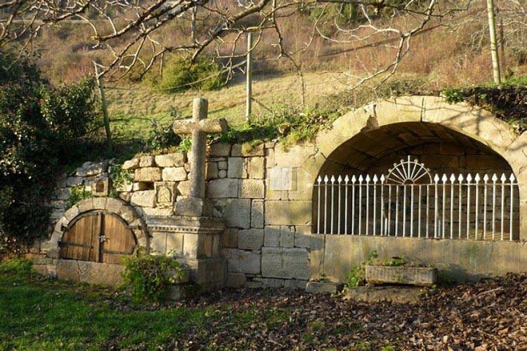 Fontaine miraculeuse de Saint-Robert © OT Brive Agglomération