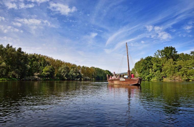 Une balade en gabare à Beaulieu-sur-Dordogne