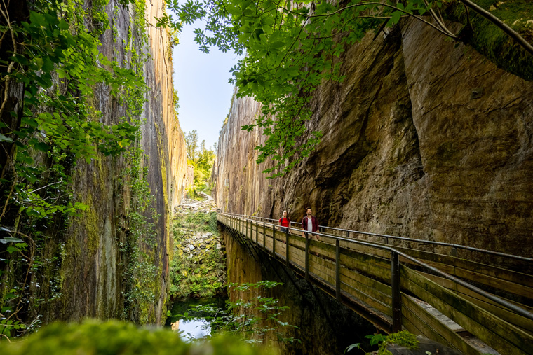 ans de Travassac, carrières d'ardoise uniques en Europe près de Donzenac, Corrèze © Guillaume Saramito