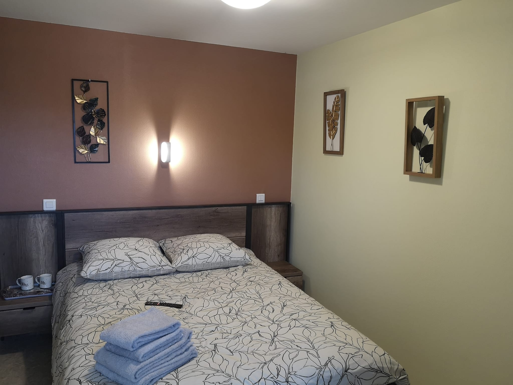 ChambresDhotes-AubergeQuatreRoutesAlbussac-chambre4_9