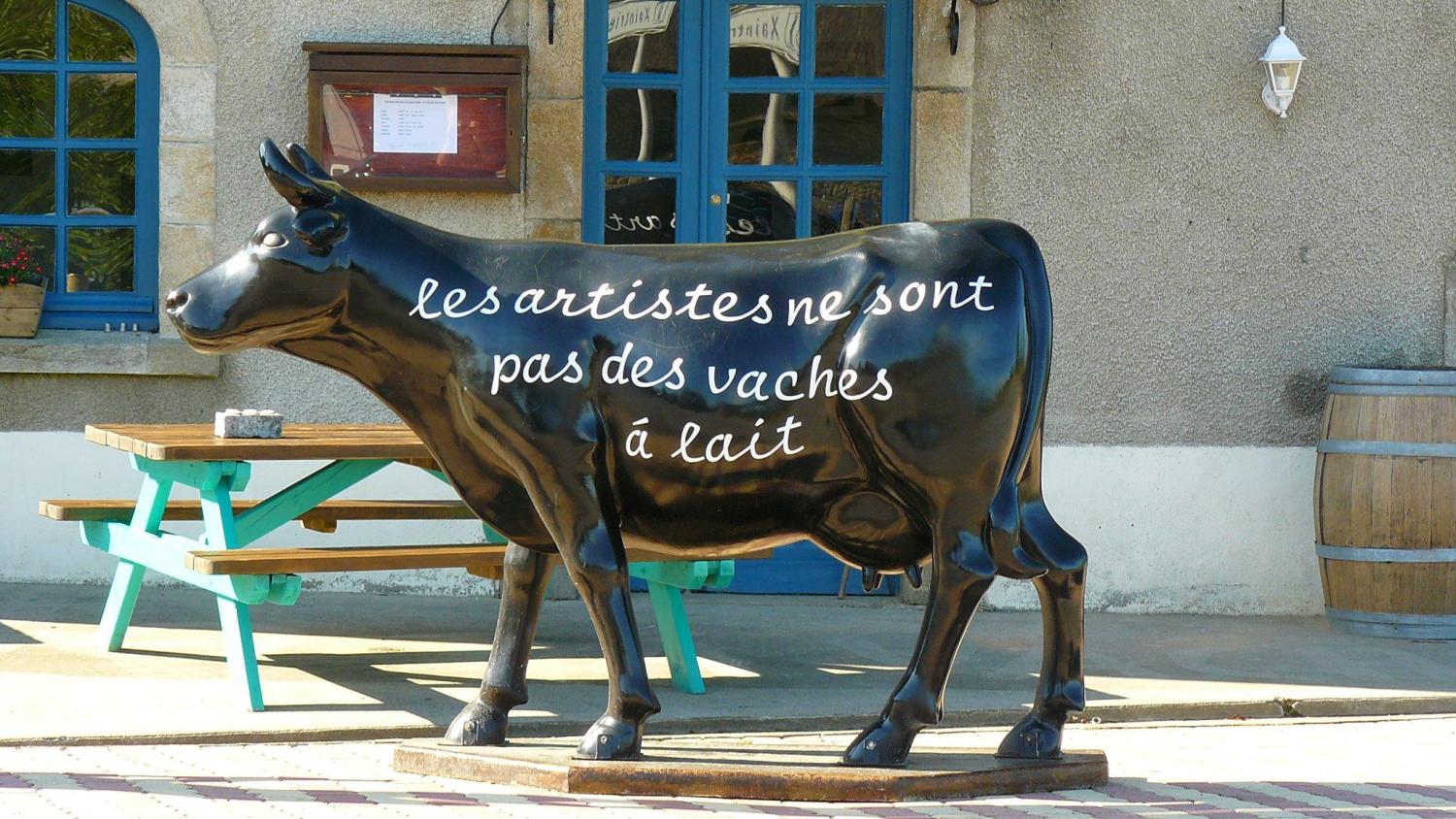 La vache qui fume_La Chapelle Saint Géraud_1