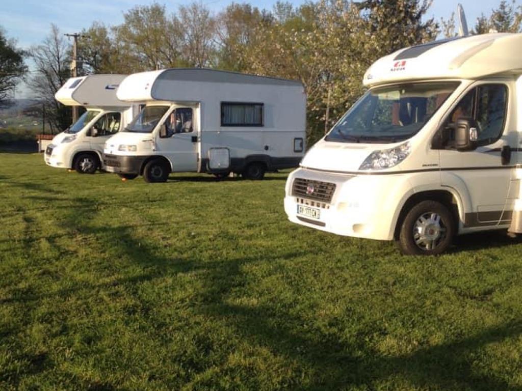 Aire de Camping-Car - La Ferme de Brossard