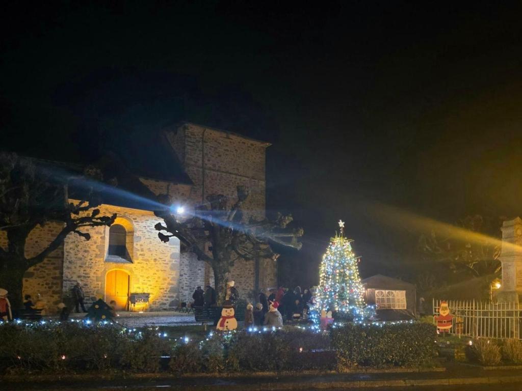 Illumination de Noël à Saint-Julien-Le-Vendomois