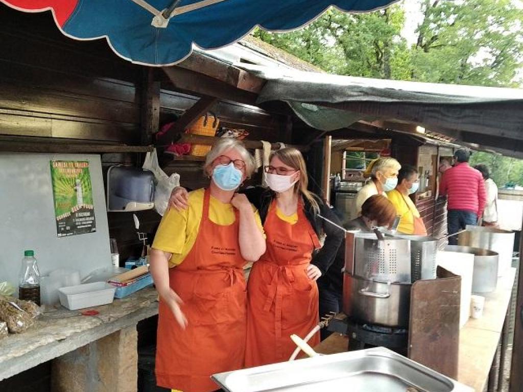 Marché des Producteurs de Pays de Chartrier-Ferrière