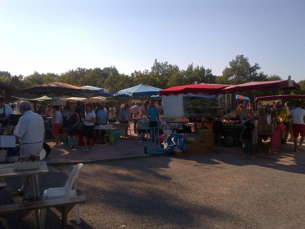 Marché des Producteurs de Pays de Chartrier-Ferrière