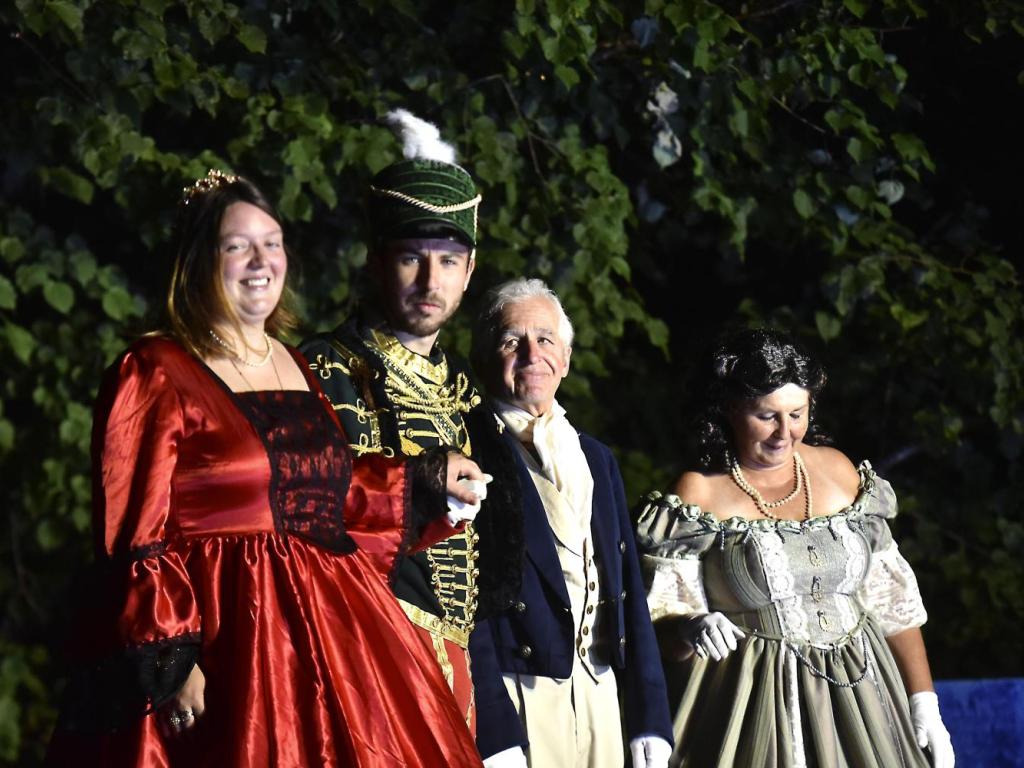 Spectacle son et lumière : Plongez dans l'histoire de Gimel