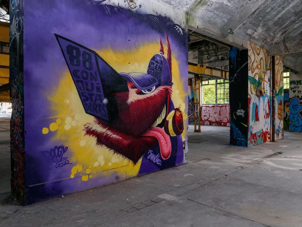 Street art et graffitis à Uzerche