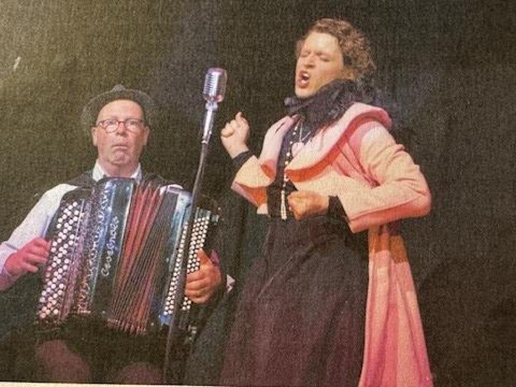 Miss Lulu... hommage aux stars du Music Hall et du cabaret