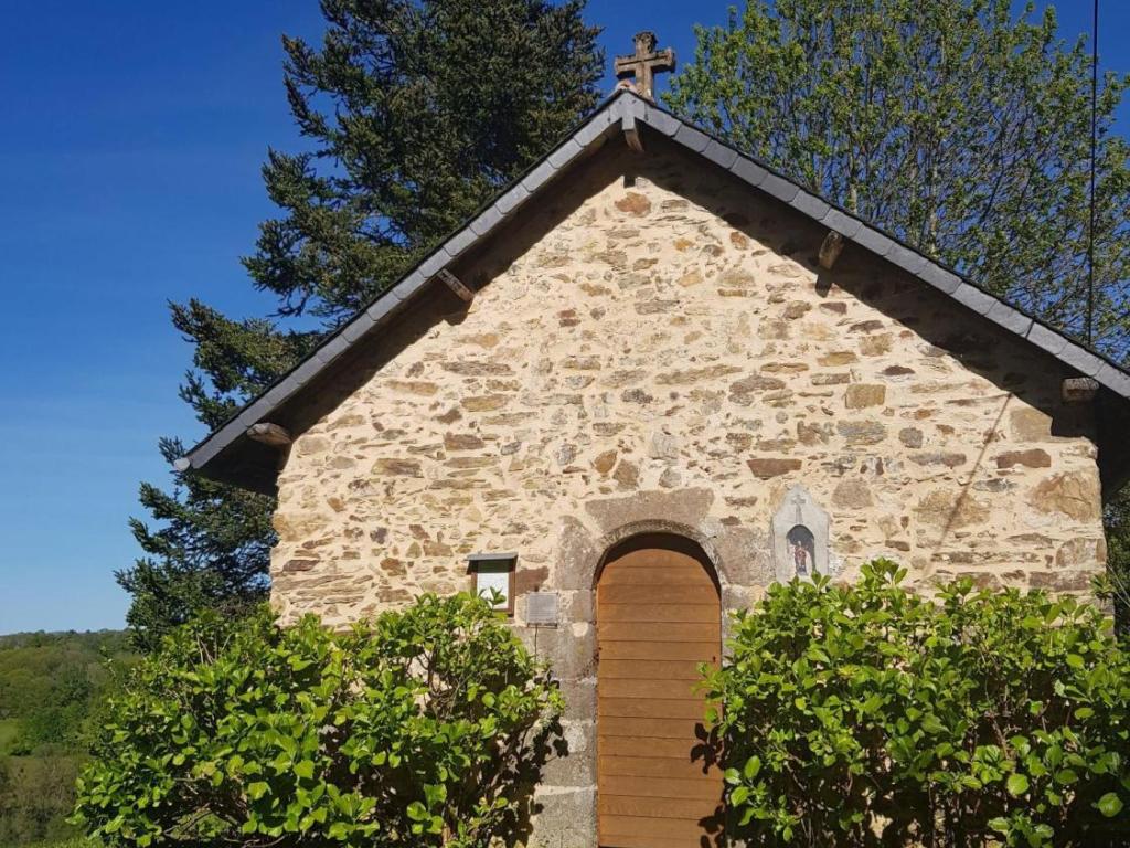 Circuit petit patrimoine : Saint-Sornin-Lavolps - Beyssac - Lascaux