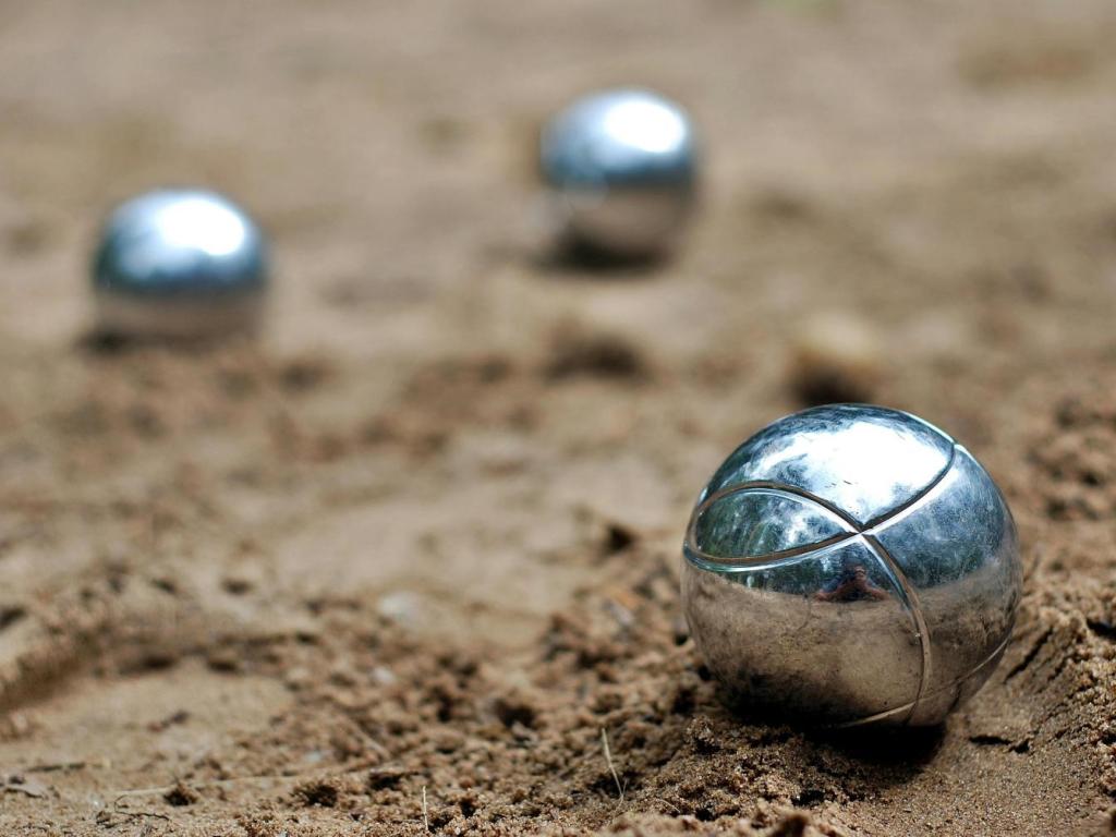 Concours de pétanque