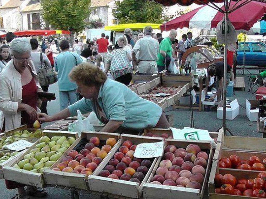 Marché des Producteurs de Pays de Naves
