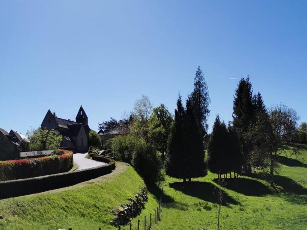Balade secrète en Corrèze "Eyrein, toute une histoire"