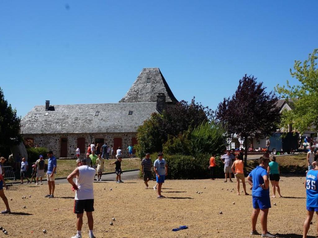 Fête annuelle à Eyburie