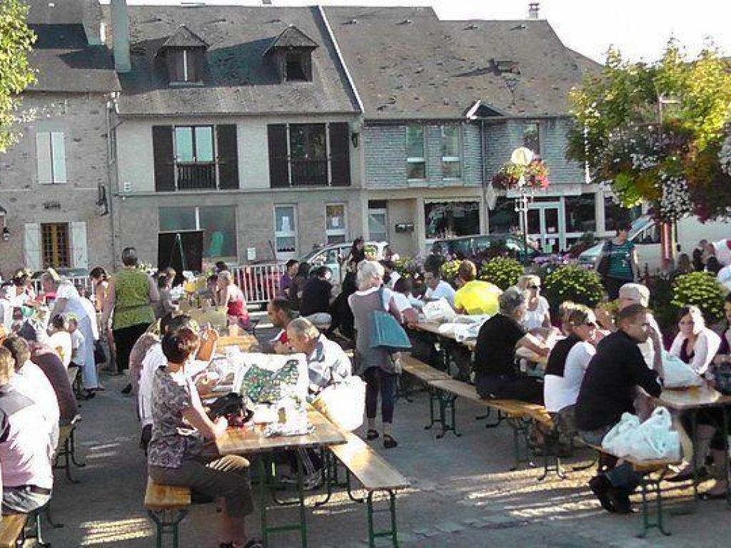 Marché des Producteurs de Pays de Naves