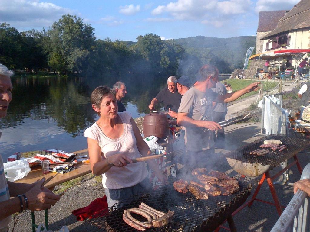 Marché des Producteurs de Pays de Beaulieu sur Dordogne
