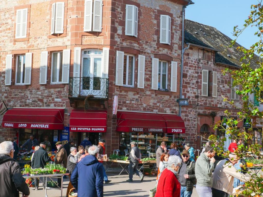 Marché à Meyssac