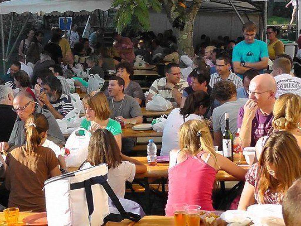 Marché des Producteurs de Pays de Monceaux sur Dordogne