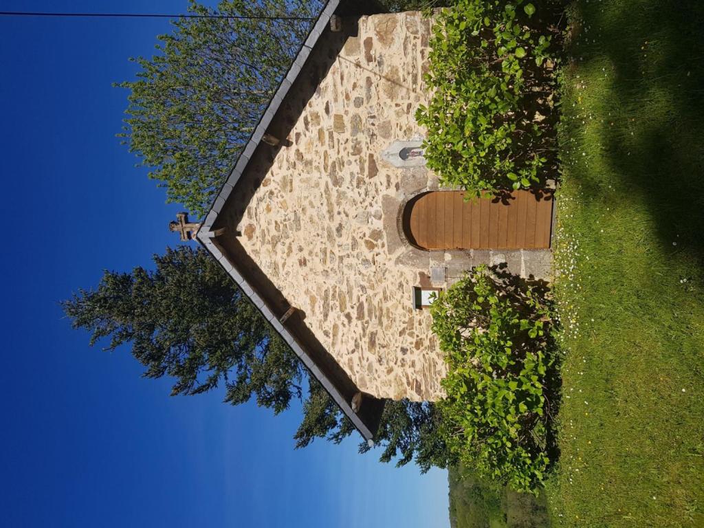 Circuit petit patrimoine : Saint-Sornin-Lavolps - Beyssac - Lascaux