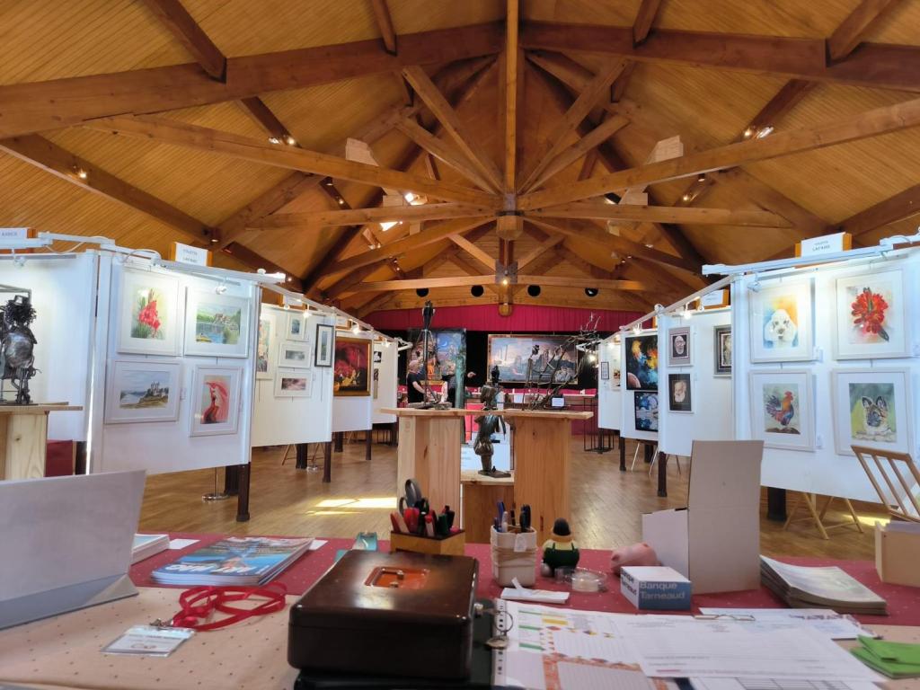Exposition du Cercle d'Arts Plastiques des Monédières