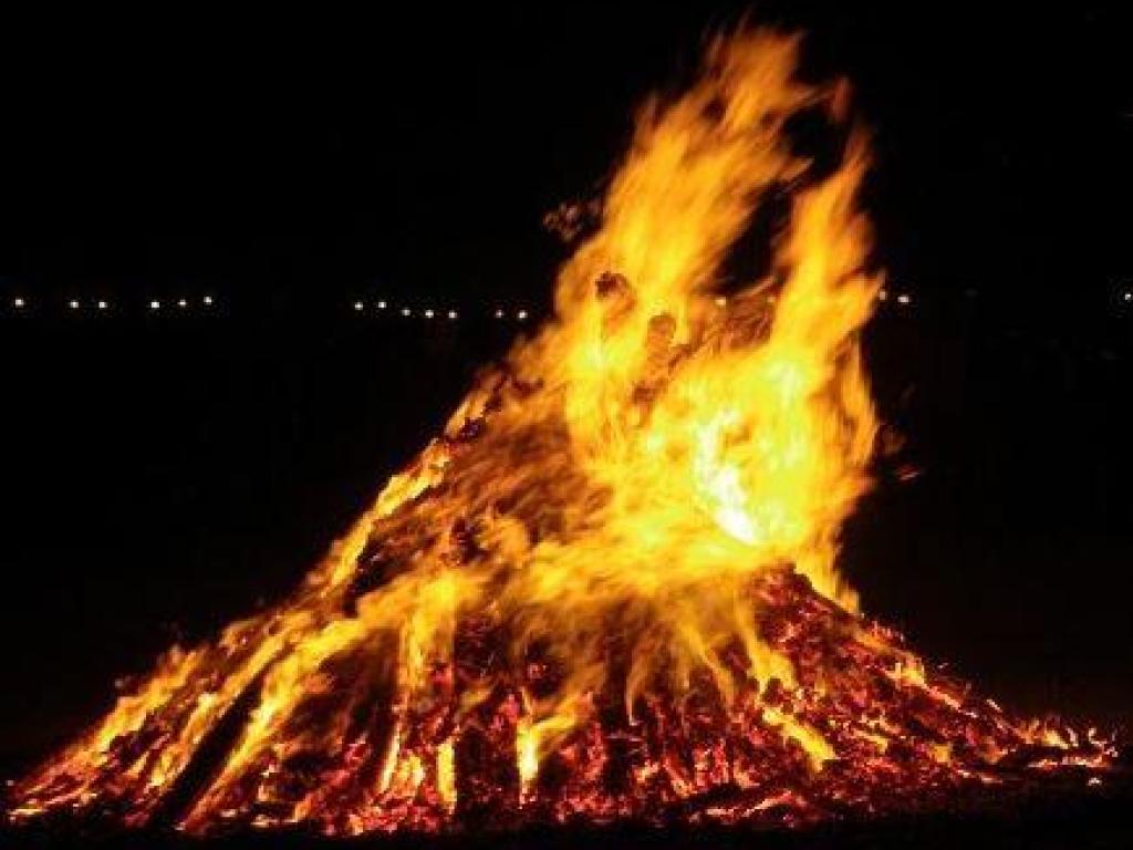 Feu de Saint Jean Spontour