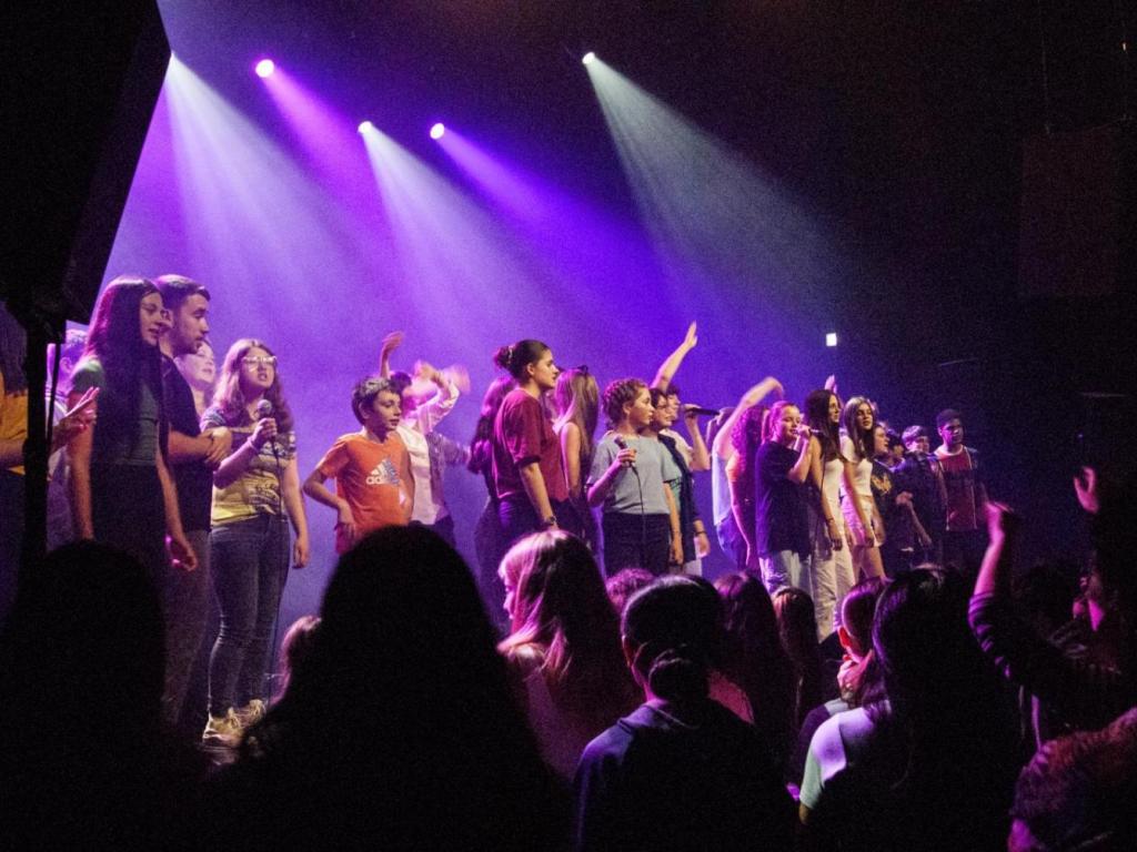 Des Lendemains qui chantent : Musiques actuelles au collège avec Crenoka
