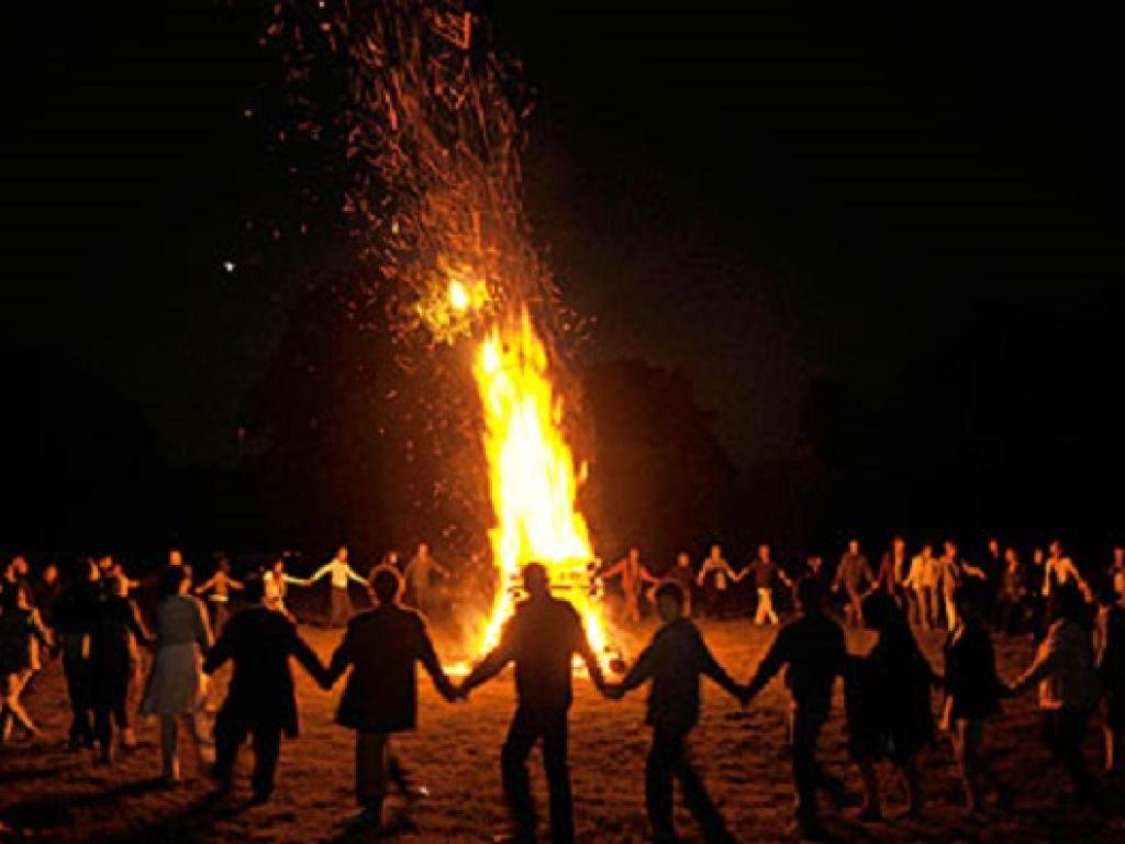 Feu de la Saint-Jean à Beaulieu sur Dordogne