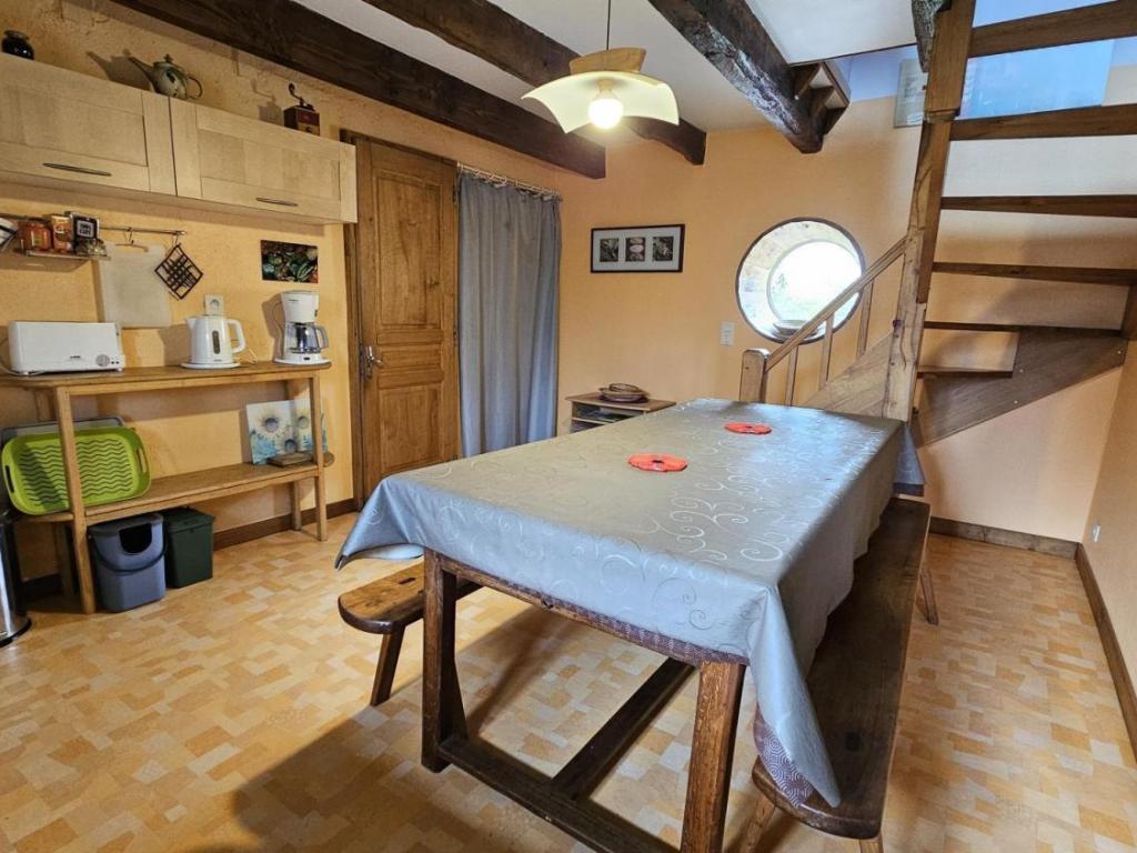 Location Pierrelise