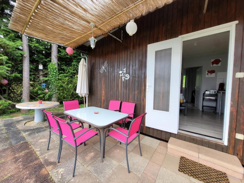 Chalet Fuschia