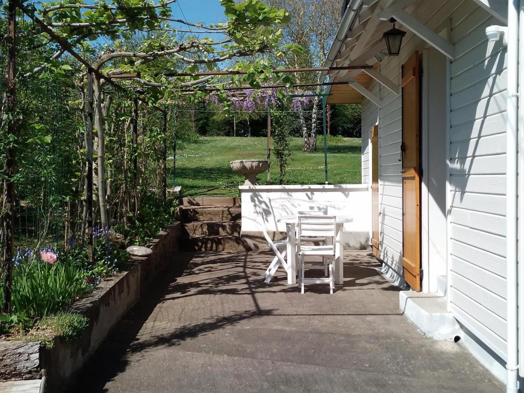 Meublé de tourisme : La petite maison des 13 vents