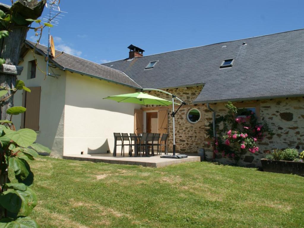 Location Pierrelise