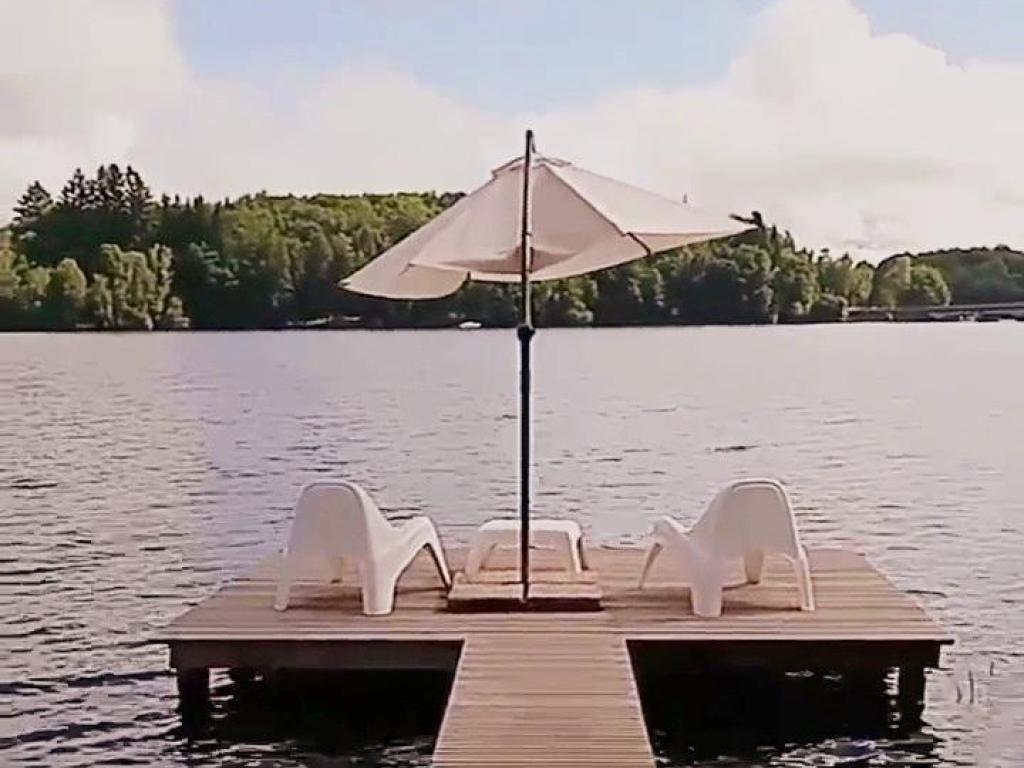 Ma Cabane au Bord du Lac
