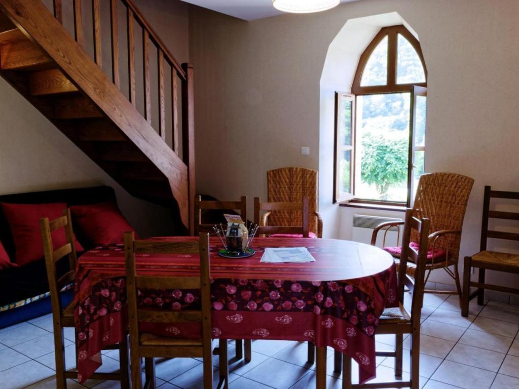 PRESBYTERE