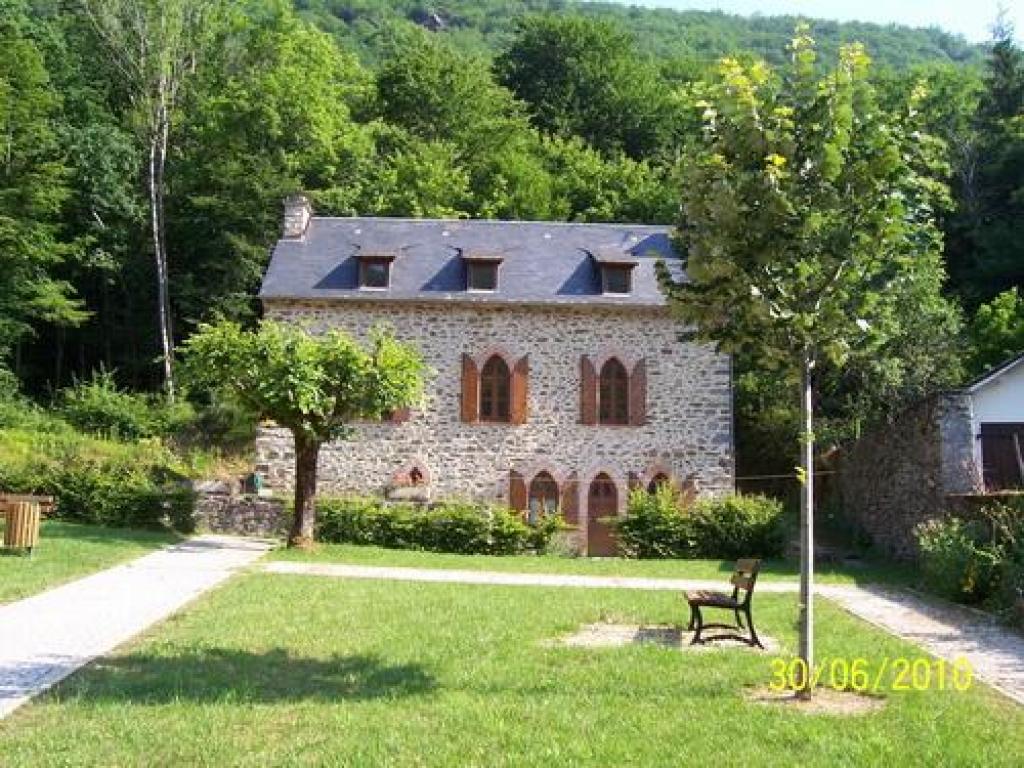 PRESBYTERE