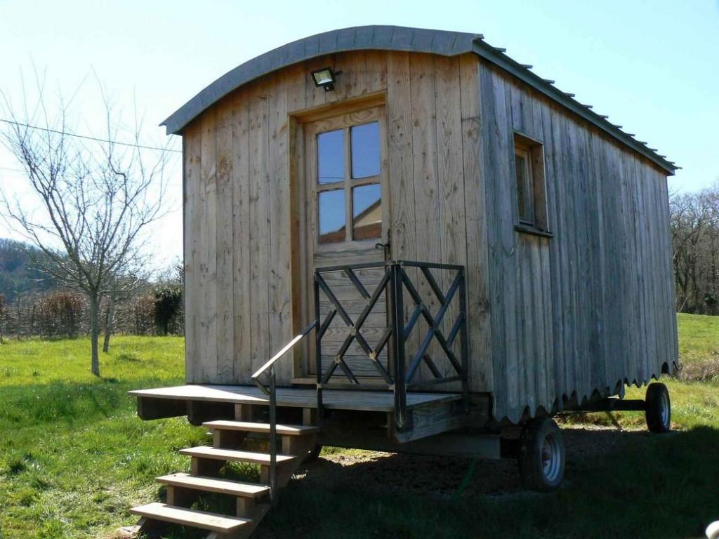 Le Jardin de Beyssin - Roulotte à la Ferme