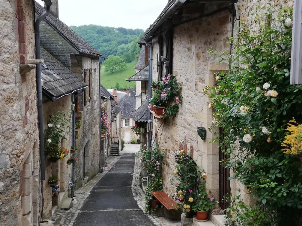 La Maison Droite