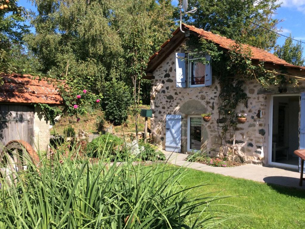 Meublé de Tourisme PEYRAT