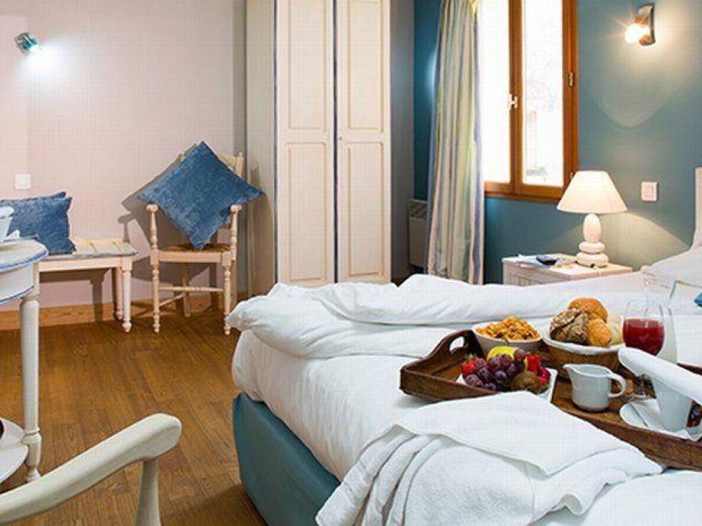 Hôtel Restaurant Les Flots Bleus