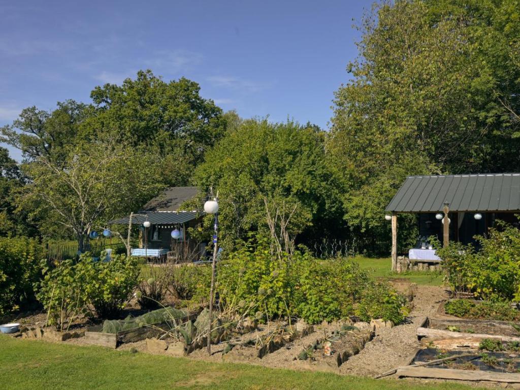 Camping P & B