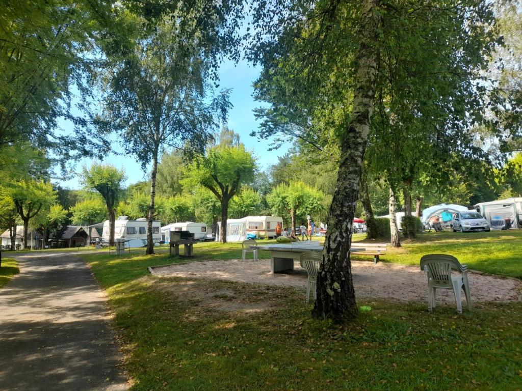 Camping municipal du lac de Pontcharal