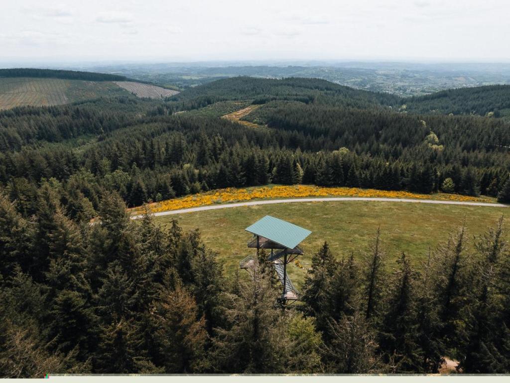 Tour panoramique du Mont Bessou