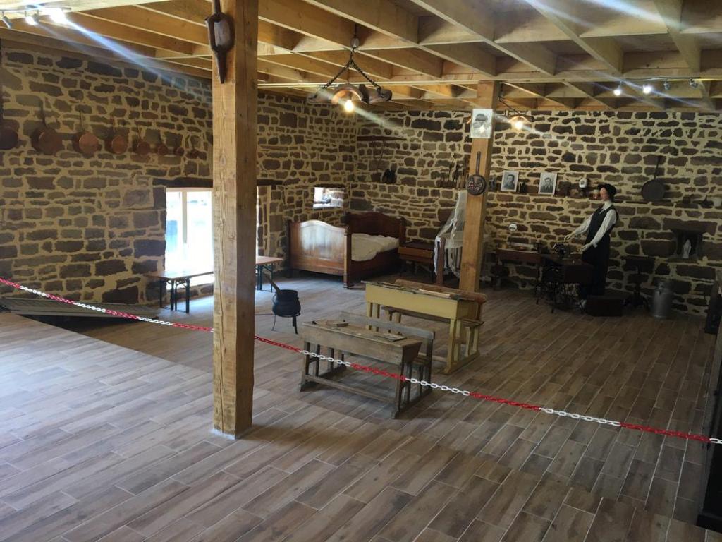 La Ferme de Brossard - Ecomusée de la Châtaigne et de la Vannerie