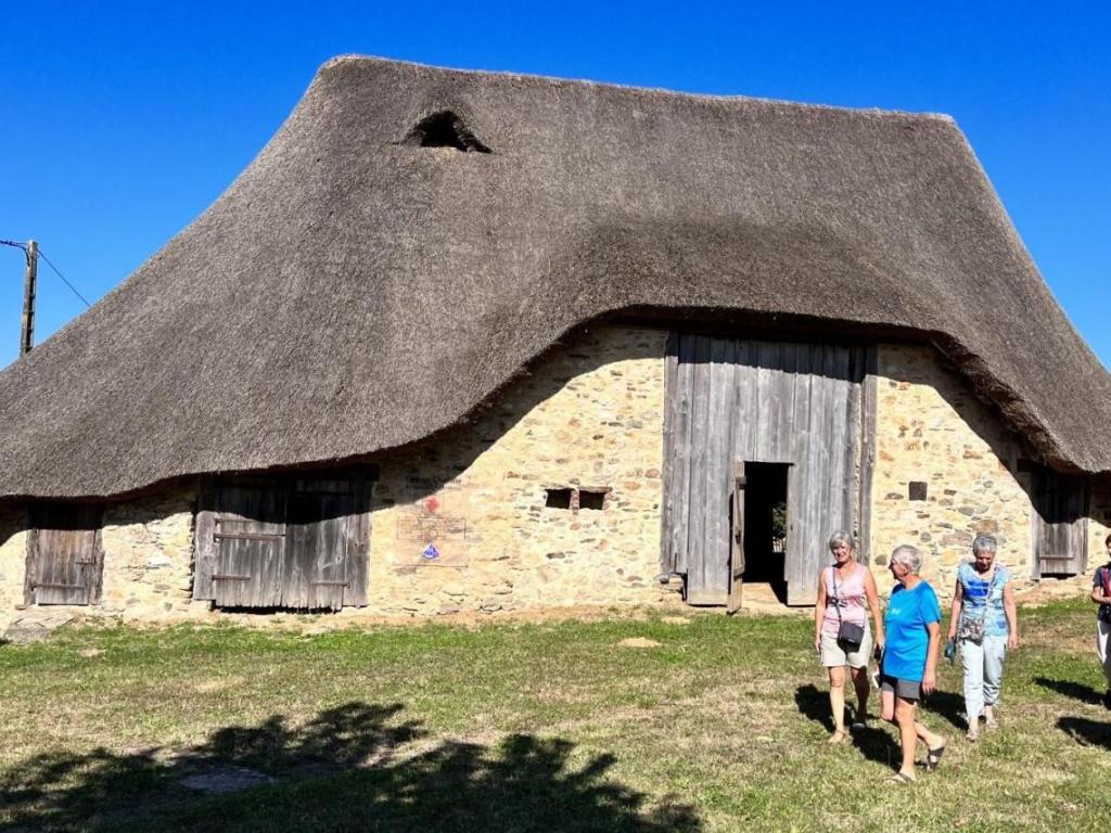 Grange ovalaire de Saint-Eloy-Les-Tuileries
