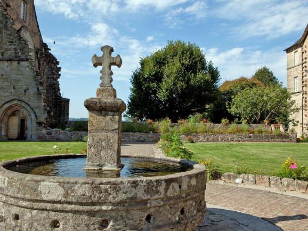 Abbaye Cistercienne d'Aubazine