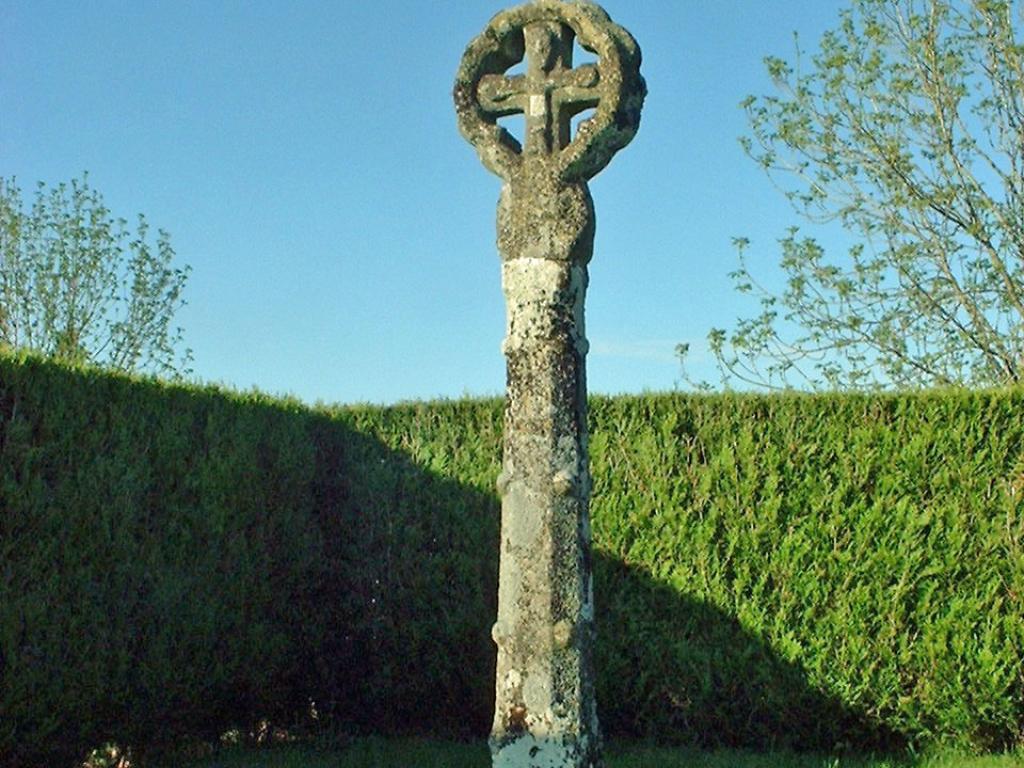 Croix du 12ème s. dite du Siriex