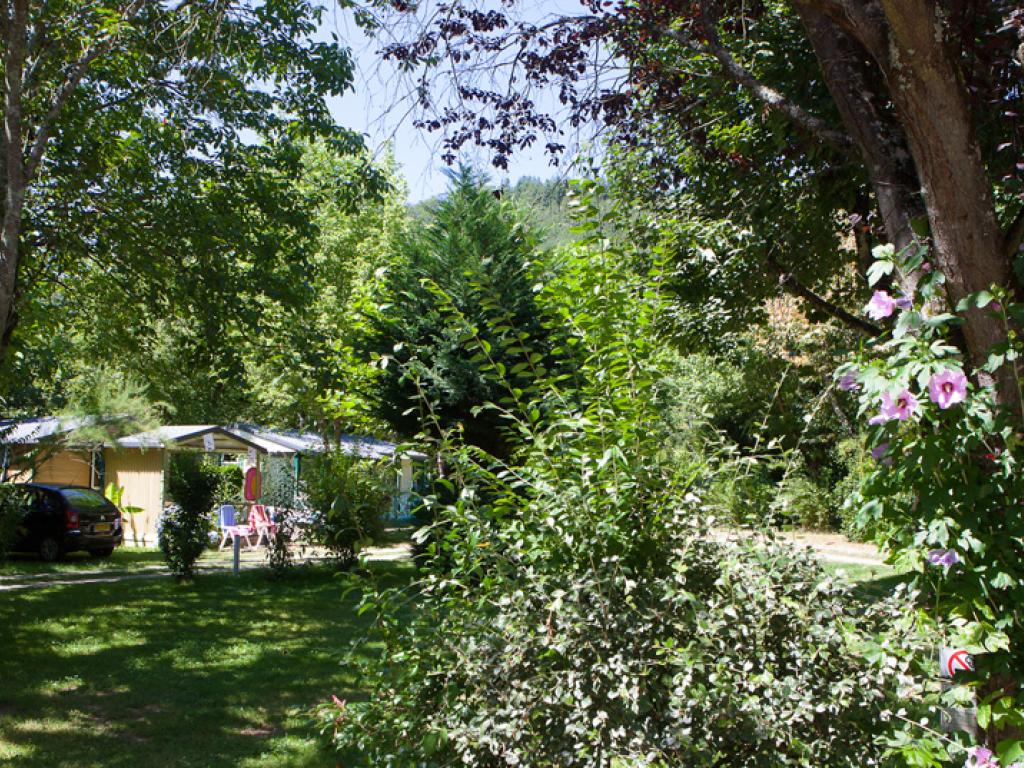 Aire d'accueil de camping-cars du camping au Soleil d'Oc