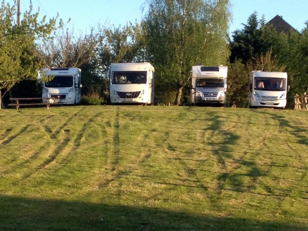 Aire de Camping-Car - La Ferme de Brossard