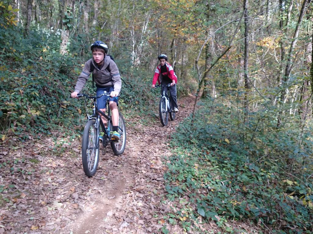 Dordogne Outdoor Experience - VTT Randonnée et Location