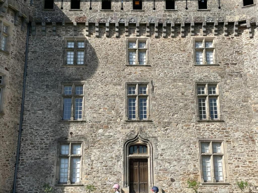 Les Ecuries du Château